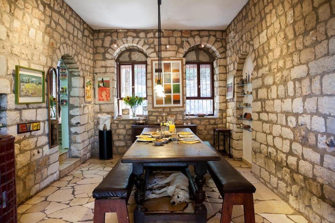 Villa Galilee Magic Mansion Rosch Pina Exterior foto
